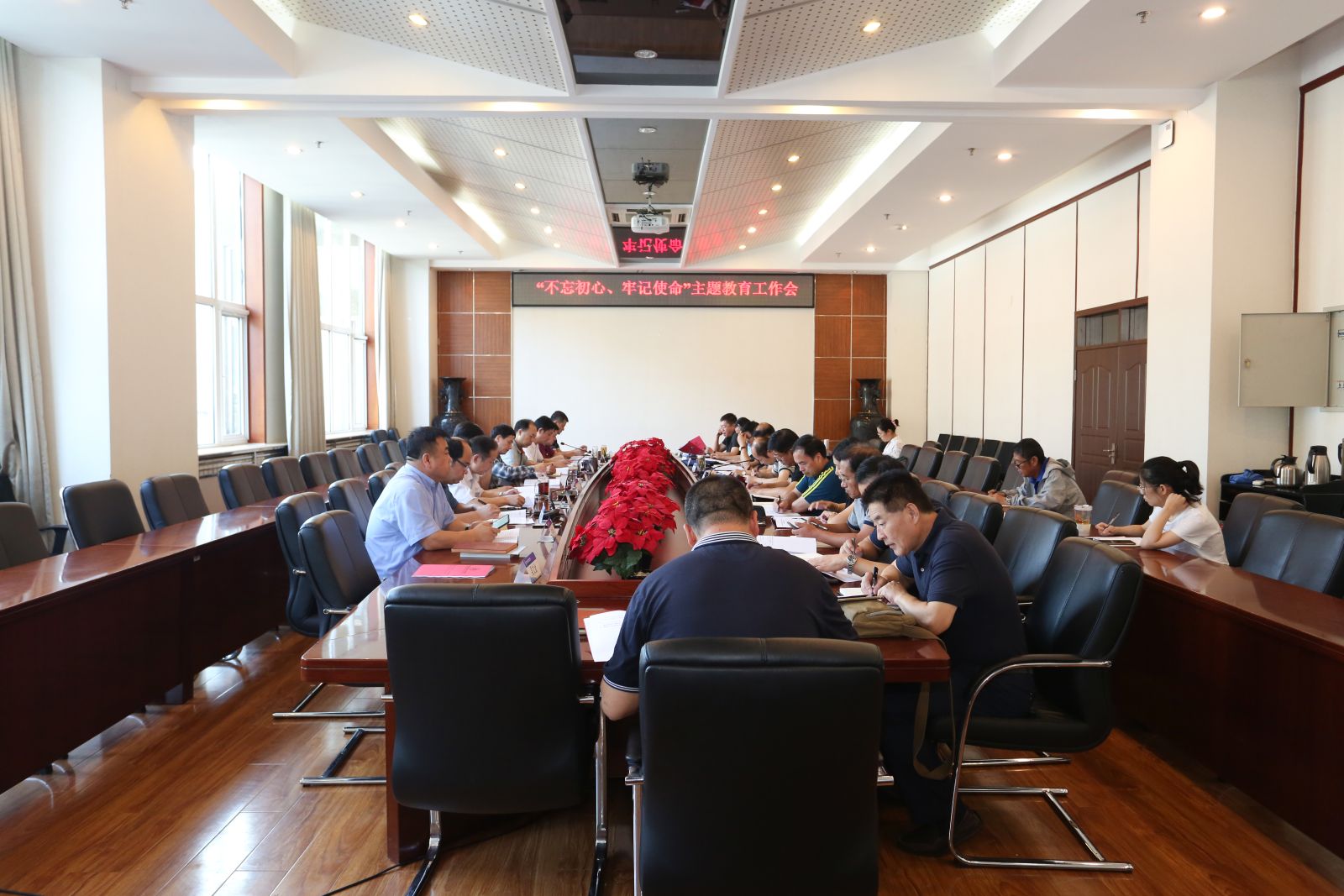 437f0e6b325540f985dd9c622565d823.jpg 437f0e6b325540f985dd9c622565d823.jpg