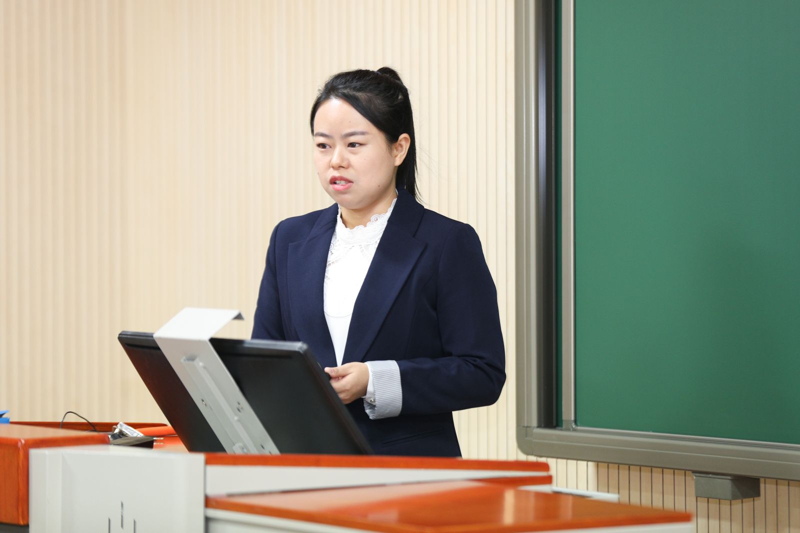 5df42daa52904aa297250c8483172a17.jpg 5df42daa52904aa297250c8483172a17.jpg