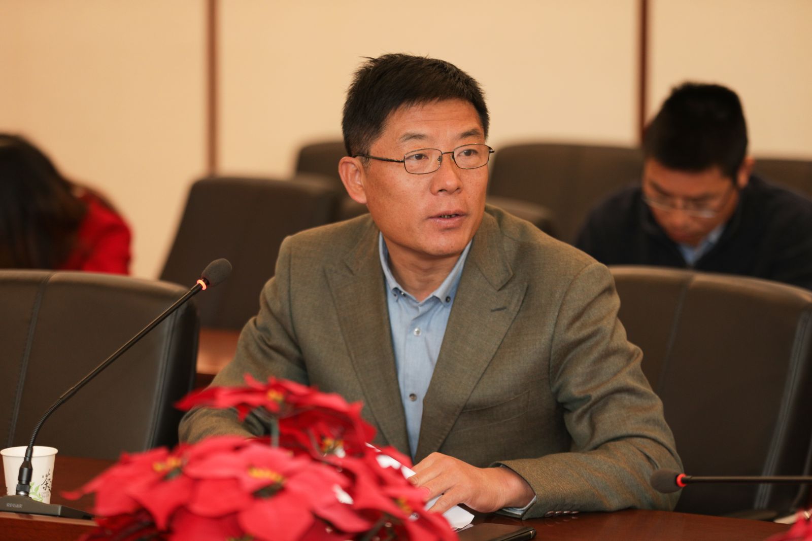 31ede5cc24374ecbb5c7c506f2000f47.jpg 31ede5cc24374ecbb5c7c506f2000f47.jpg