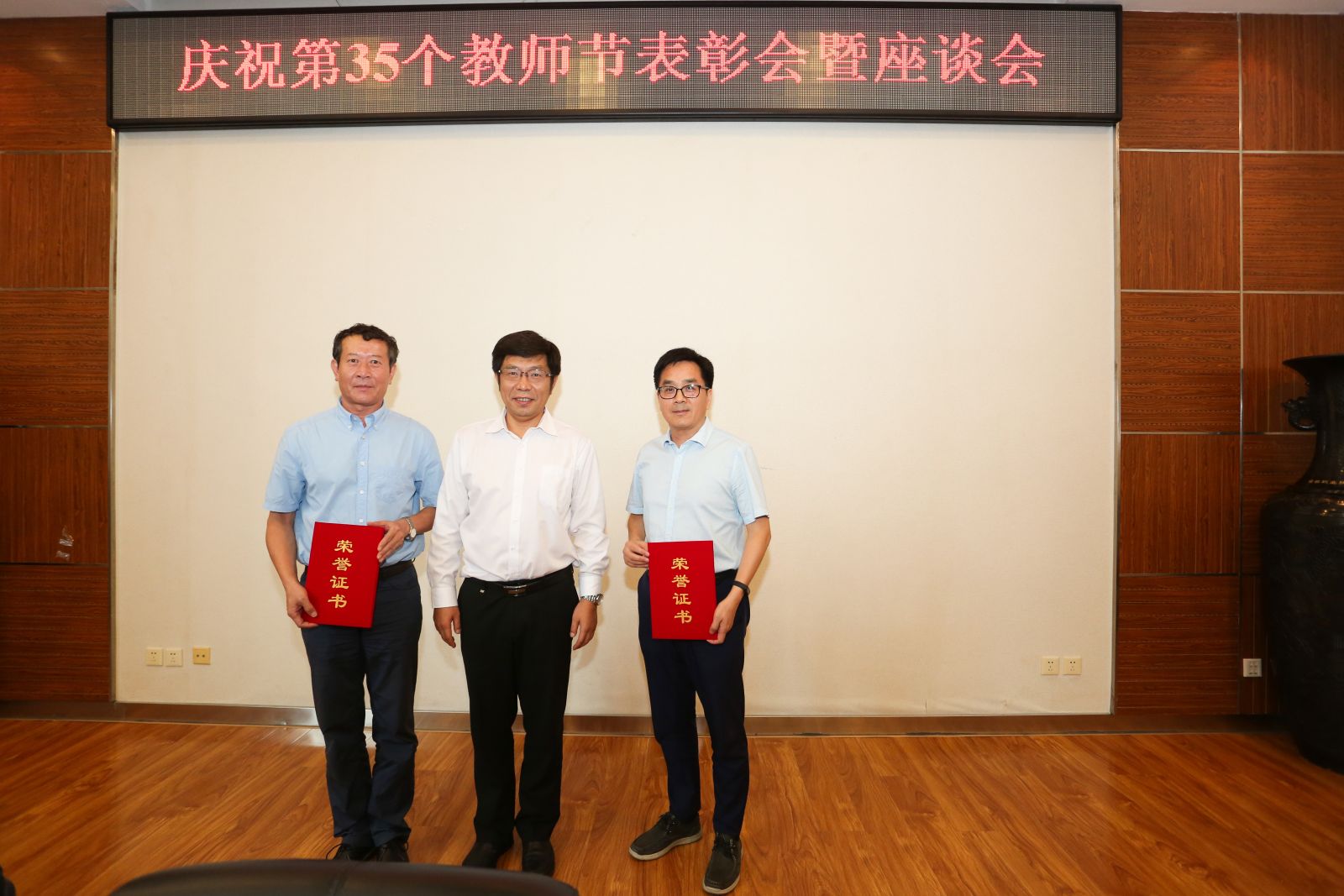 f175d3c4bed14967b9945769829d4b34.jpg f175d3c4bed14967b9945769829d4b34.jpg