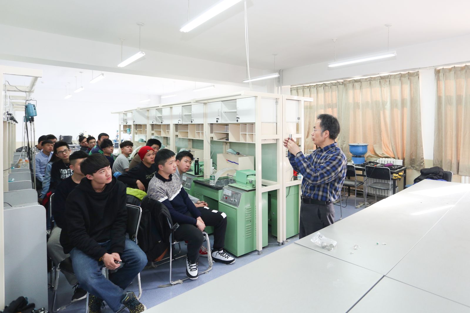 f7c0ed8d732449bd907136eb07500a41.jpg f7c0ed8d732449bd907136eb07500a41.jpg