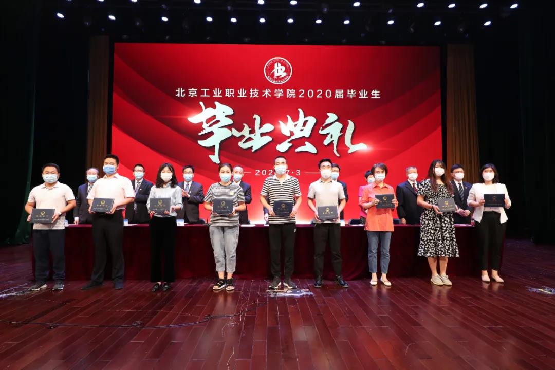 147d2f913eae4566ab08402419d595d1.jpg 147d2f913eae4566ab08402419d595d1.jpg